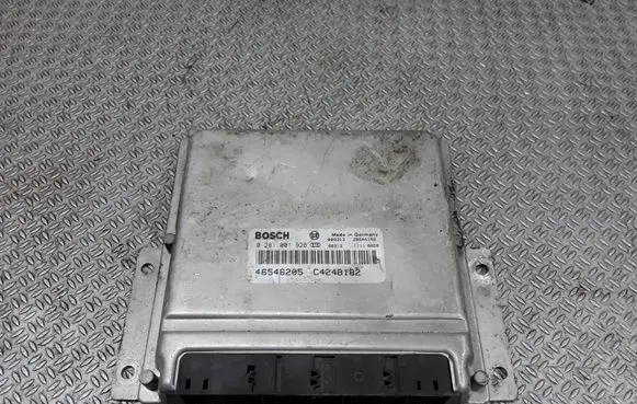 Fiat Bravo - Brava Engine control unit/module 0281001928