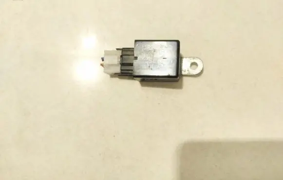 Mitsubishi Pajero Other relay MB818524