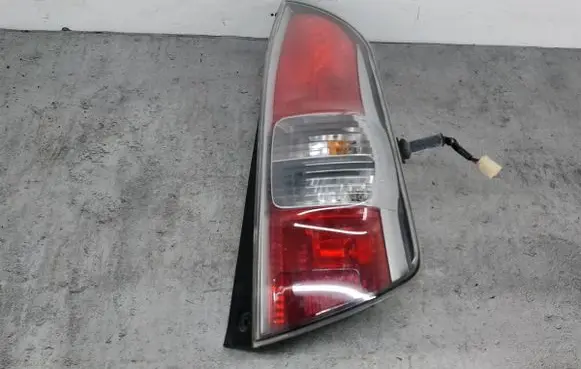 Daihatsu Sirion Rear/tail lights 220-51762