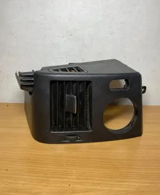 Mercedes-Benz Sprinter W906 Quarter panel pressure vent C657 A9068300754