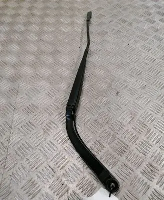 Ford Mustang VI Windshield/front glass wiper blade W000081424