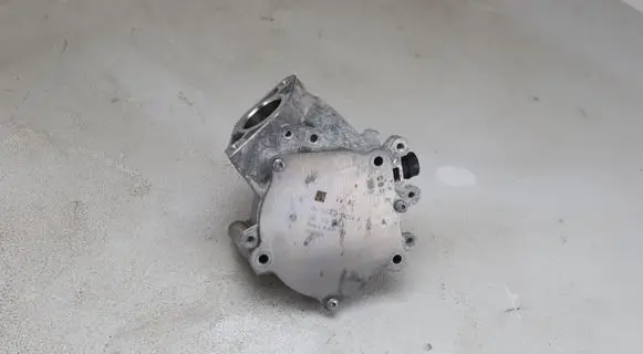 Volkswagen Atlas Cross Sport Vacuum pump 06L145100K