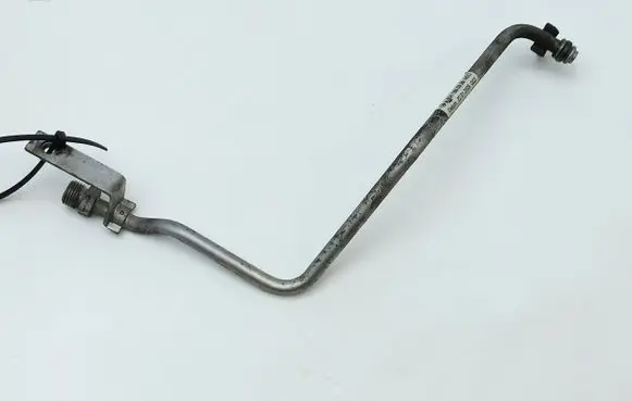 Mercedes-Benz E W212 Turbo turbocharger oiling pipe/hose A6511800320
