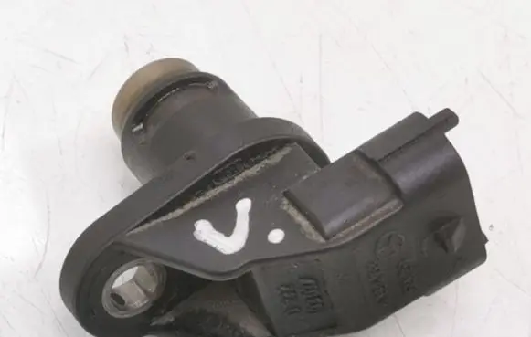 Mercedes-Benz E W211 Camshaft position sensor A0041536928