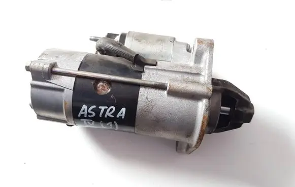 Opel Astra J Starter motor 55578420 M002T86271