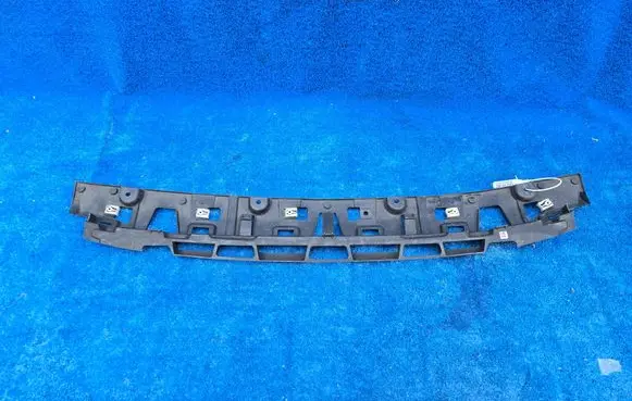 BMW 3 G20 G21 Front bumper mounting bracket 8072545