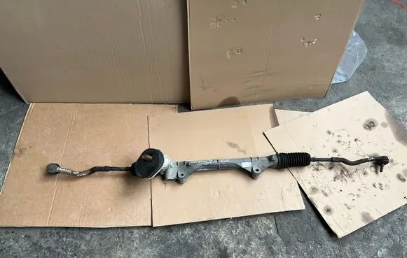 Dacia Sandero Steering rack 6820000166 8200849701A 11260165
