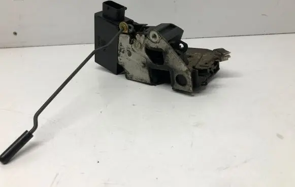 BMW 3 E36 Front door lock 1387606