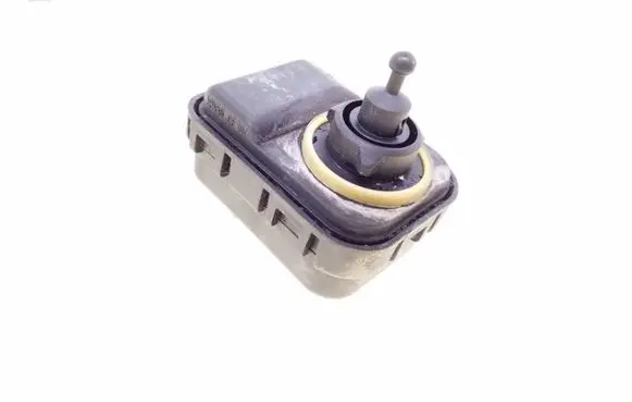 Headlight level adjustment motor