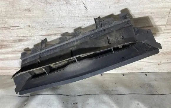 Mercedes-Benz CLK A208 C208 Intercooler air guide/duct channel 2028890036
