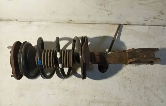 Toyota Avensis T250 Front shock absorber/damper