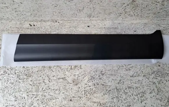 Bentley Bentayga Front door trim (molding)