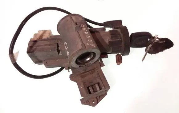 Volkswagen Sharan Ignition lock P012106