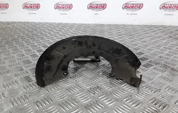 Volkswagen PASSAT B6 Front brake disc dust cover plate 