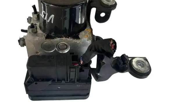 Volvo S60 ABS Pump 31329137 P31329137