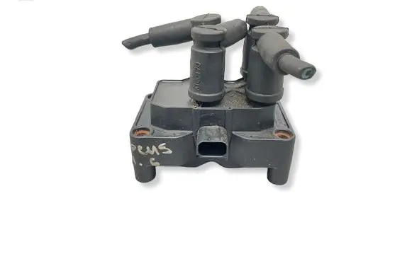 Ford Focus High voltage ignition coil 0221503485 4M5G12029ZB 090615