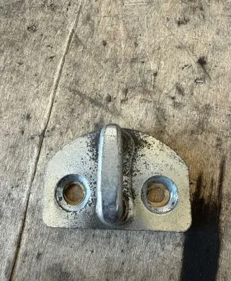Renault Master III Rear door lock loop/hook striker 122RB