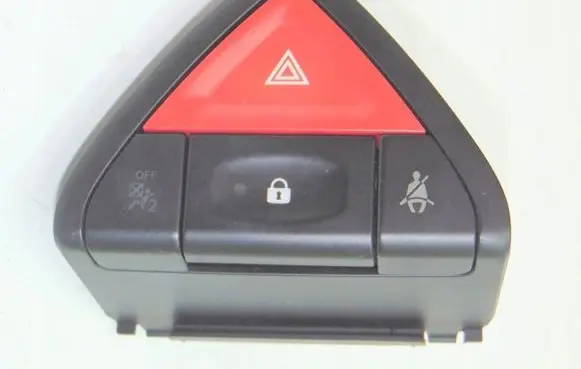 Renault Koleos I Hazard light switch 68485JY00A