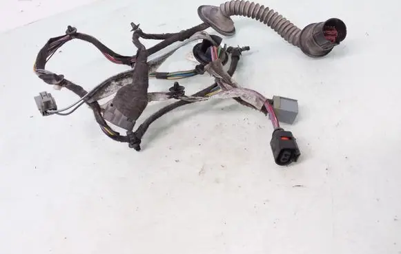 Volvo XC70 Rear door wiring loom 8645683