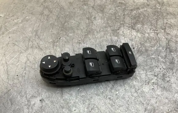 BMW 5 E60 E61 Electric window control switch 9122111 MT374100551