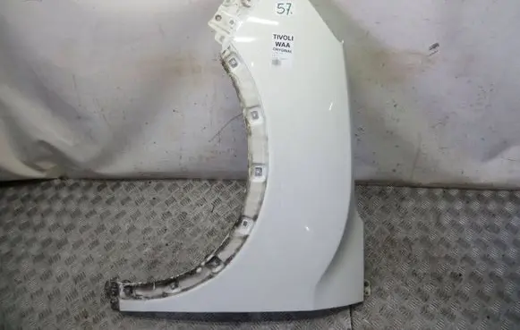 SsangYong Tivoli Fender