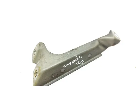 BMW 2 F46 Fender mounting bracket 7297201 06167