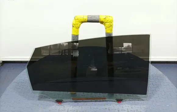 Toyota Prius (NHW20) Rear door window glass