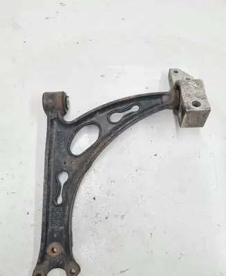 Seat Altea Front lower control arm/wishbone 1K0407153G