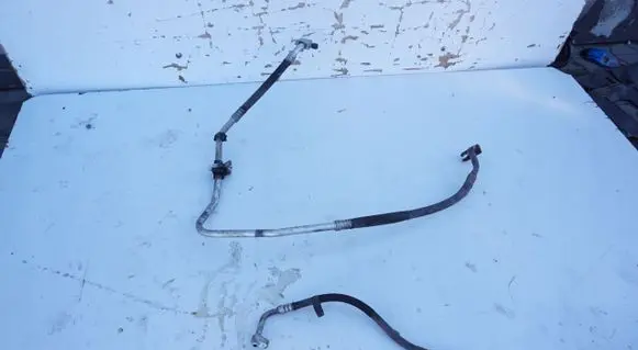 Power steering hose/pipe/line