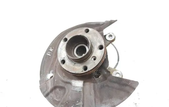 BMW X3 E83 Front wheel hub spindle knuckle