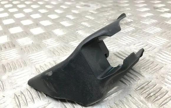 Lexus CT 200H Other interior part 7215876010
