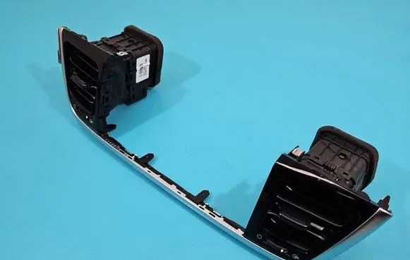 KIA Rio Dash center air vent grill 84740-H8300SA1 IMPRK1510640
