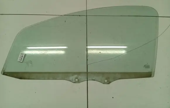 Toyota Aygo AB10 Front door window glass four-door As2