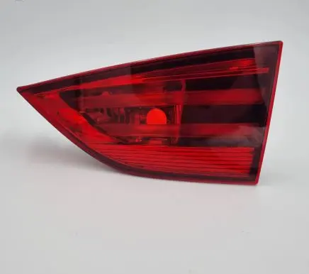 Tailgate rear/tail lights