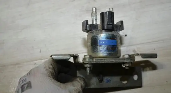 Nissan Note (E12) Glow plug pre-heat relay 2553VD1A