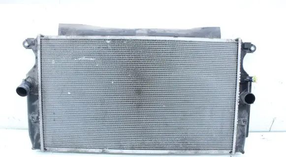 Toyota Verso Coolant radiator DT4221343081