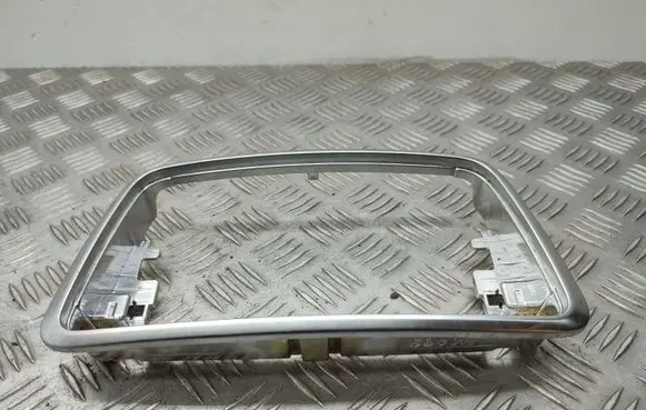 Mercedes-Benz A W176 Radio/GPS head unit trim A1766890018