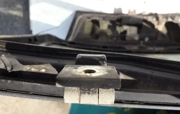 Skoda Octavia Mk1 (1U) Tailgate/trunk/boot hinge