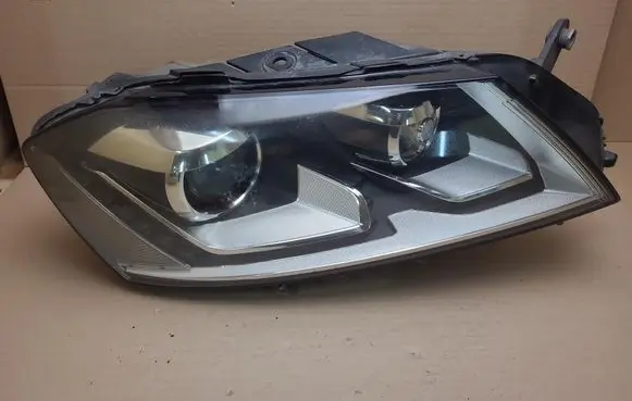 Volkswagen PASSAT B7 Headlight/headlamp 3AC941752