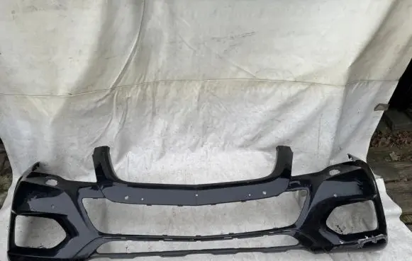 Mercedes-Benz C W204 Front bumper A204
