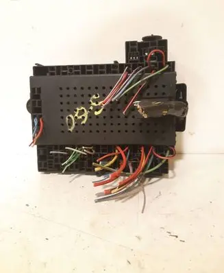 Volvo S60 Fuse module 9452596