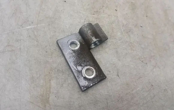 BMW 5 E39 Front door upper hinge 415119603999
