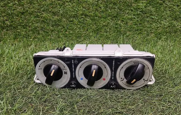 Ford Mondeo Mk III Climate control unit 1S7H19980AE WTVA41595 CD132MA