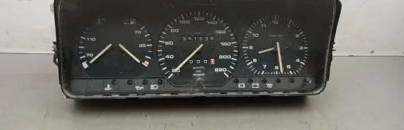 Volkswagen PASSAT B3 Speedometer (instrument cluster) 357919033 6160522028 5220032310