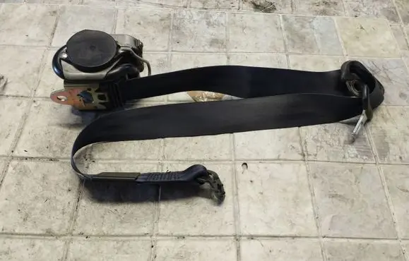 Audi A6 S6 C5 4B Front seatbelt 4B0857705A