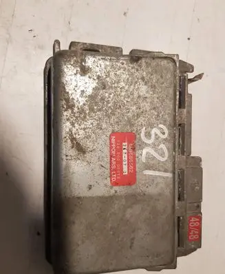 Mitsubishi Space Wagon Engine control unit/module 120000D0012 MB686562 367070