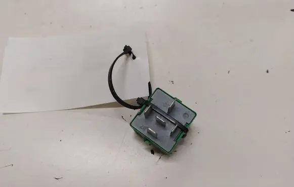 Peugeot 607 Other relay 2835 12V35A03531