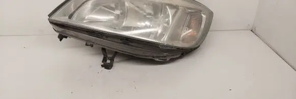 Opel Zafira A Headlight/headlamp 90582021 67716811