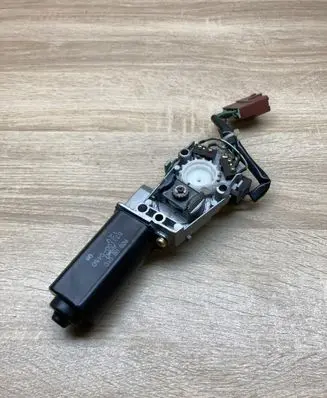 Honda Accord Sunroof motor/actuator 8331000450