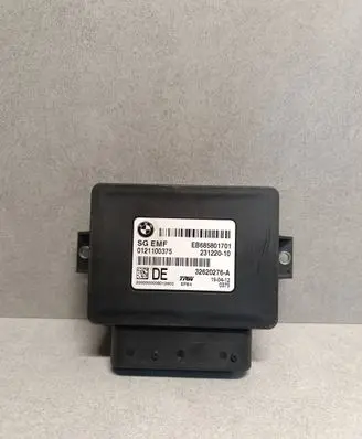 BMW 5 F10 F11 Hand brake control module 6858017 23122010 32620276A
